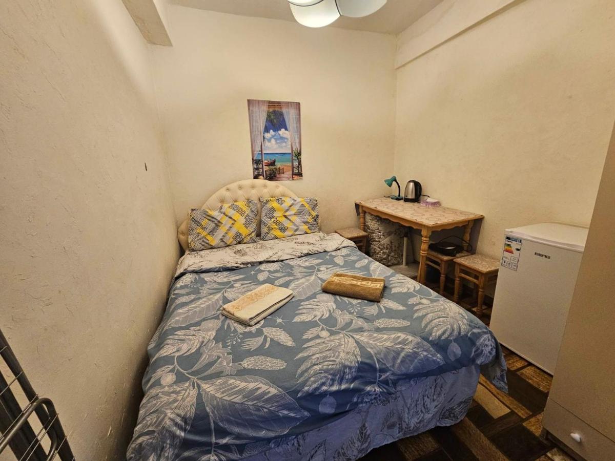 Cozy Studio In Yerevan'S Center Bagian luar foto