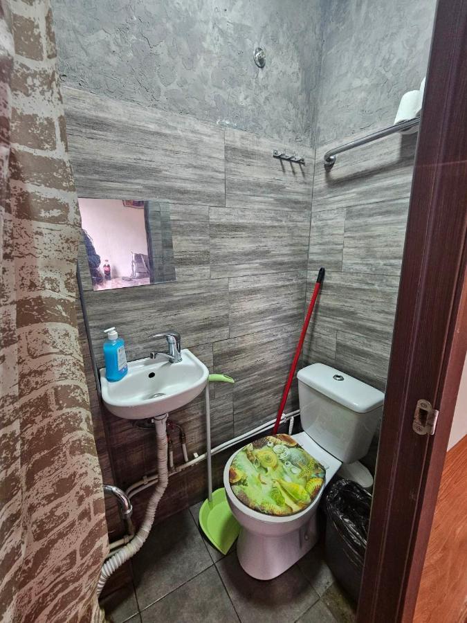 Cozy Studio In Yerevan'S Center Bagian luar foto