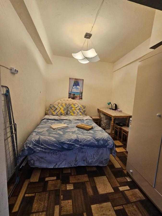 Cozy Studio In Yerevan'S Center Bagian luar foto